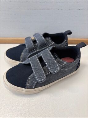 ❤️ PICK 43$20 Old Navy Navy and Gray Kids Hook-and-Loop Sneakers